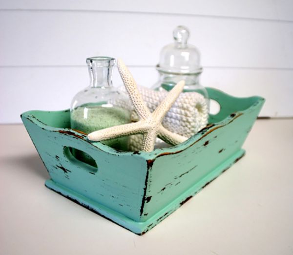  Look for a Weathered Bath Tray